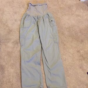 Maternity cargo pants